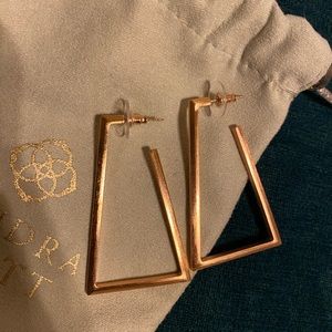 Kendra Scott rose gold Easton earrings.